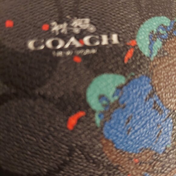 Reserved Coach Sierra Bird Print Signature Wristlet - Picture 2 of 10